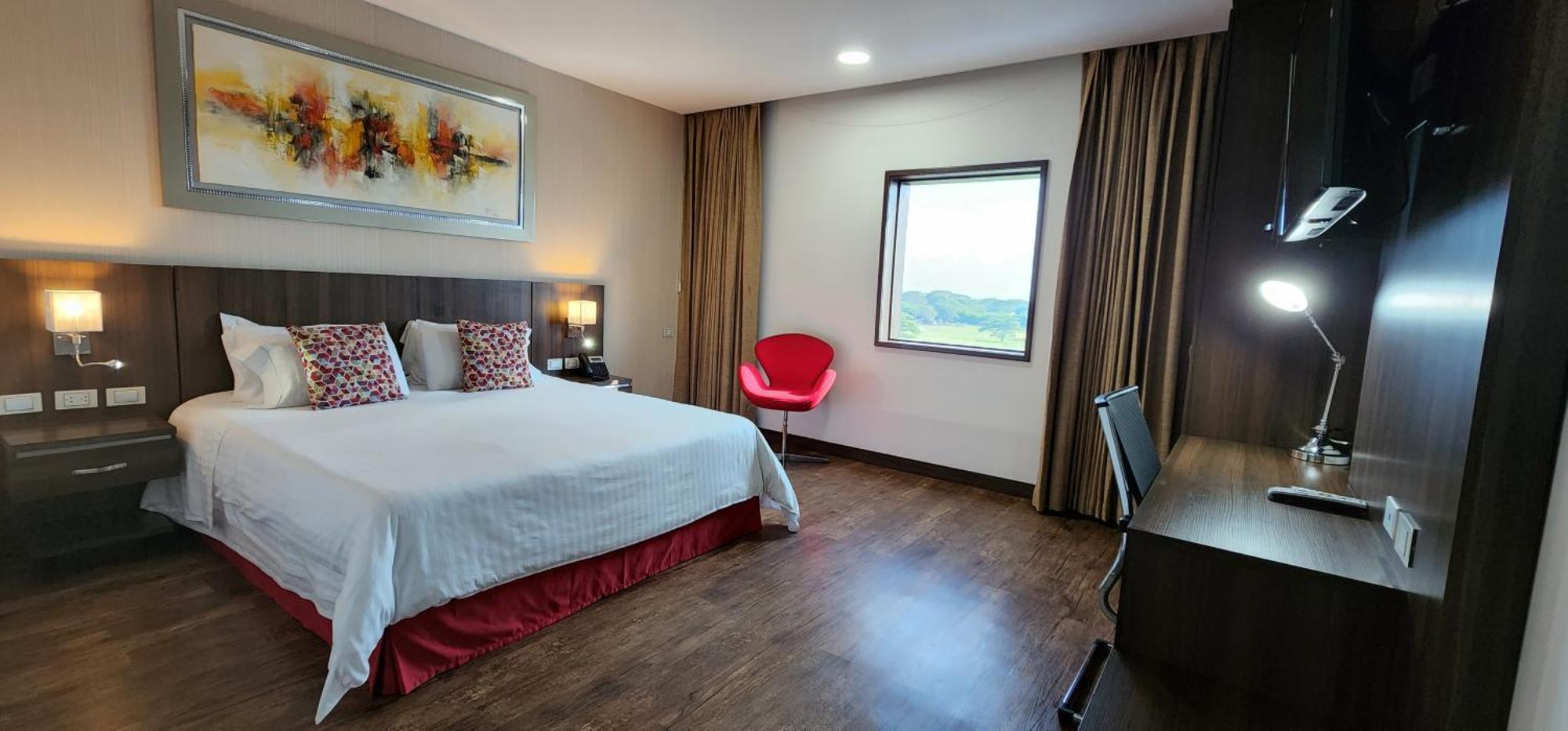 Hotel Royal Elim International Кали Экстерьер фото Deluxe Room